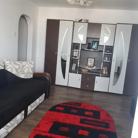 Apartament 2 Camere Roman Exterior photo